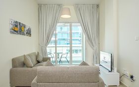 Luxury Escapes - Cozy 1 Bedroom With Study Room In Dubai Marina Park Tower